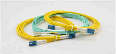 为光模块精准选配光纤跳线 传输设备连接指南